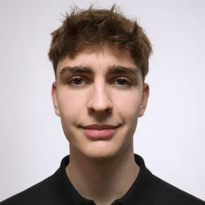 Julian Hauser